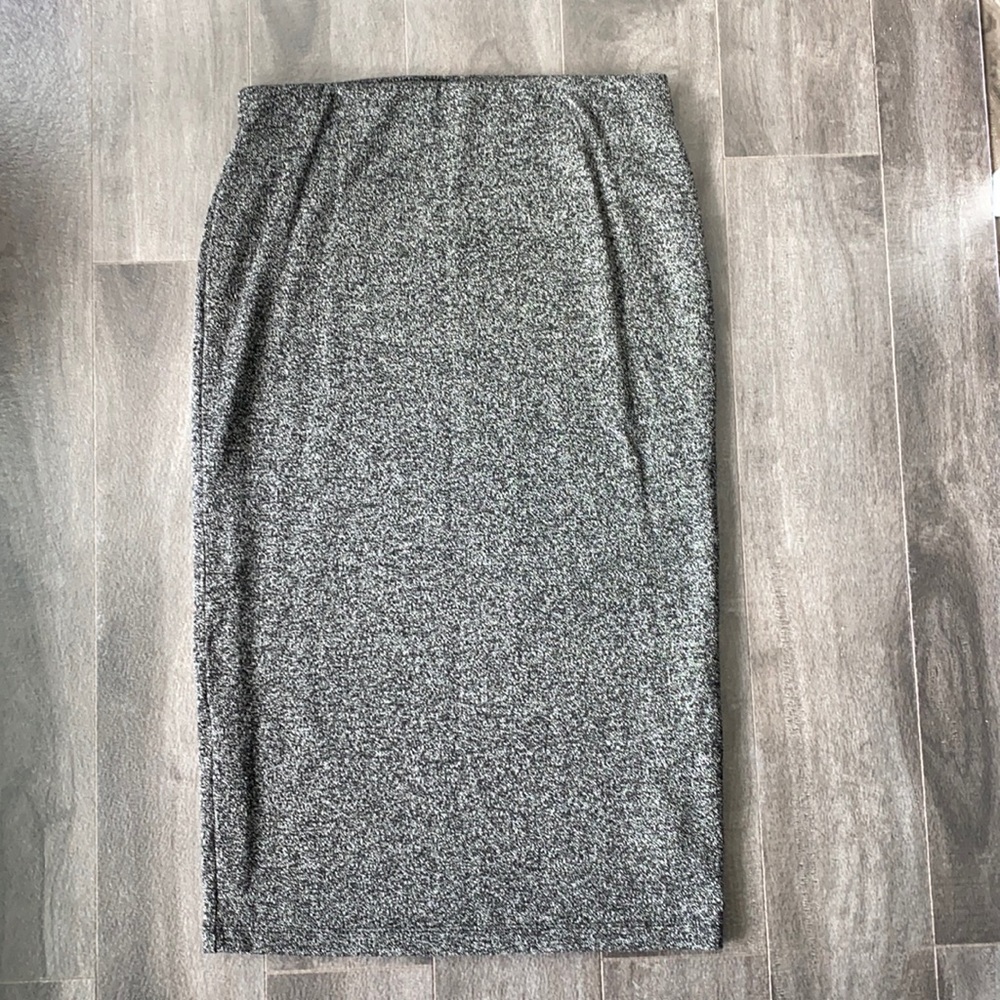 Women’s Old Navy pebble grey pencil skirt